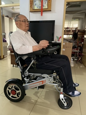 在雨季，電動輪椅用戶不注意這些事項很可能會后悔莫及【元亨電動】