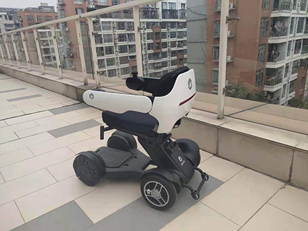 智能代步車(chē)帶你體驗(yàn)科技的樂(lè)趣【元亨電動(dòng)】