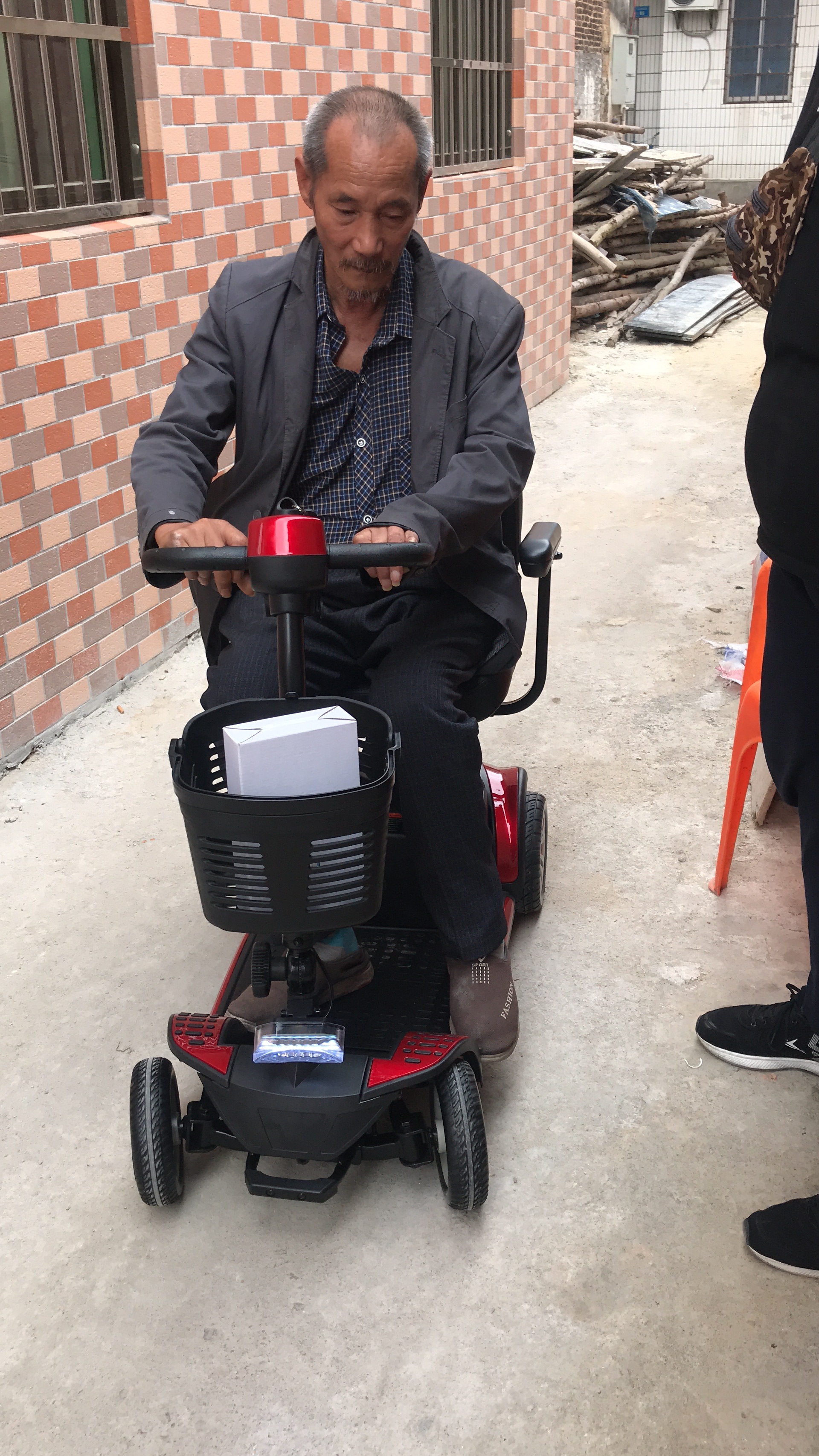 元亨老年電動代步車 元亨老年電動代步車