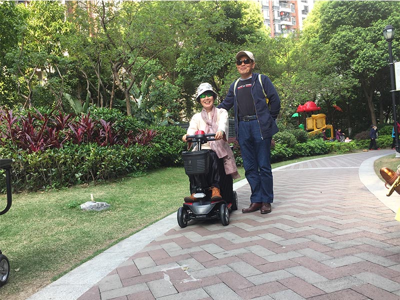 公園散步好是愜意