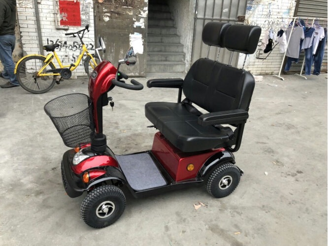 雙人電動四輪代步車